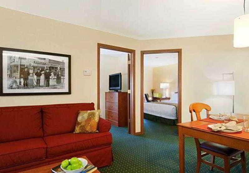 Towneplace Suites By Marriott ברוקפילד מראה חיצוני תמונה